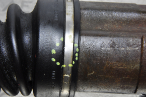 Drive axle shaft front right Nissan Pathfinder 13-20 AWD play of inner CV joint, torn boot