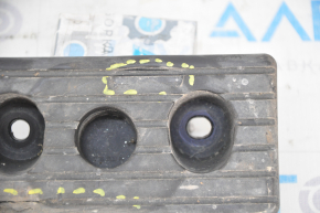 Tesla Model S 12-20 rear right jack is dented, there are tears