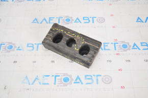 Tesla Model S 12-20 rear left jack is dented, rubbed