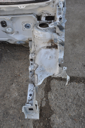 Front left quarter Toyota Prius V 12-17 white on the body