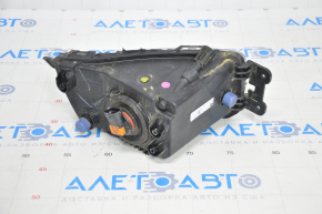 Fog light PTF right VW Passat b8 16-19 USA broken mount