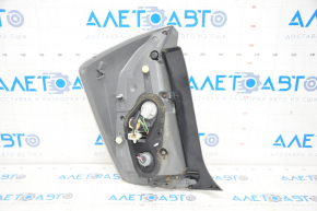 Right taillight Toyota Prius 30-11 10-12 prerest
