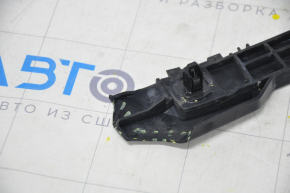 Rear bumper mount left Toyota Prius 30 10-15 broken mount, no fragment