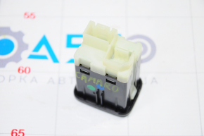 USB Hub, AUX Chevrolet Camaro 16-23