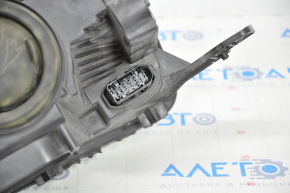 Front left headlight complete Ford Escape MK3 17-19 rest, halogen+led, light web, varnish has come off