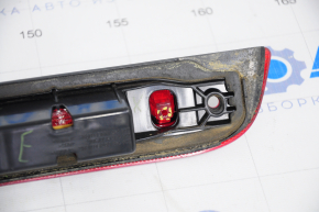 Brake light Jeep Patriot 11-17 scratches, broken fitting