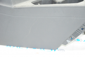 Central console armrest and cup holders VW Jetta 19-21 leather black, black stitching, scratches