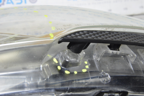 Headlight front right bare Ford Escape MK3 13-16 prerest halogen broken crepe, scratches