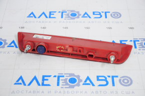 Brake light Nissan Rogue 14-20 scratches, broken mount