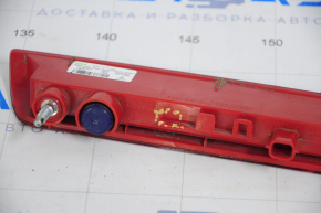 Brake light Nissan Rogue 14-20 scratches, broken mount