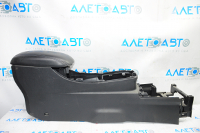 Console central armrest Nissan Leaf 13-17 black leather, scratches