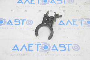 Fastening of the neck of the washer reservoir VW Tiguan 09-17