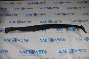 Front right door seal on the end of the Cadillac CTS 14-