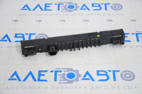 Brake light Infiniti Q50 14-24 cracks
