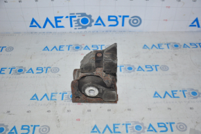 Engine mount left Lexus CT200h 11-17 rusty