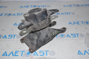 Right engine mount for Lexus GX470 03-09