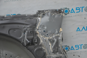 The trunk trough of Toyota Prius 30 10-15 is dented
