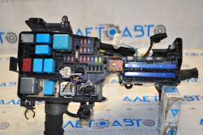 Toyota Camry v40 hybrid underhood fuse box without plug