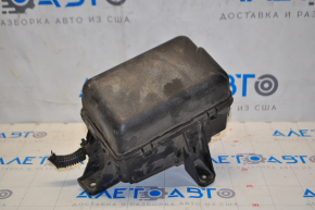 Fuse box under hood Toyota Sequoia 08- right