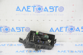 VW Jetta 19-24 underhood fuse box without cover