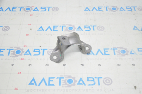Front stabilizer bar mounting bracket left Tesla Model Y 20-25
