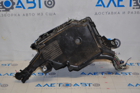 Lexus RX350 10-15 underhood fuse box broken fasteners, missing plug, no cover