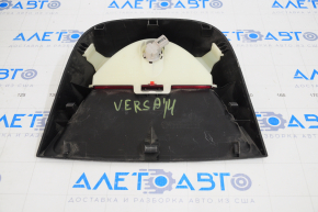 Brake light Nissan Versa 12-19 usa scratches