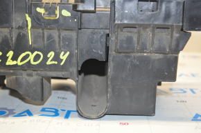 Underhood fuse box Chrysler 200 15-17 2.4 cracks on cover, broken mount