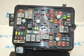 Chevrolet Equinox 11-12 underhood fuse box cap torn off