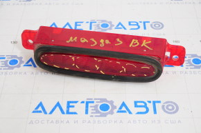 Mazda3 03-08 brake light scratches