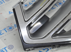 Radiator grill grill Ford Edge 15-18 complete with badge broken fasteners, worn emblem, sand