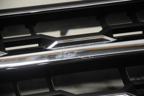 Radiator grill grill VW Atlas 18-20 prerest with emblem, under radar cruise, broken guide, scratches