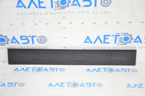 Door sill trim outer right Ford Mustang mk6 15- coupe, black scratches