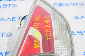 Light inside trunk lid left Nissan Rogue 14-16 water damage, needs polishing