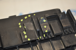 Fuse box underhood Jeep Cherokee KL 14-18 2.4 without bottom part, broken fasteners, cracks