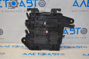 Fuse box underhood front right Cadillac ATS 13-15 2.5