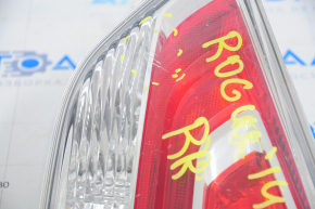 Inner light trunk lid right Nissan Rogue 14-16 cracks, need polishing