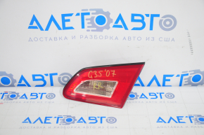 Trunk lid light right Infiniti G25 G35 G37 4d 06-14 missing seal fragment, needs polishing