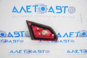 Trunk lid light right Infiniti G25 G35 G37 4d 06-14 missing seal fragment, needs polishing
