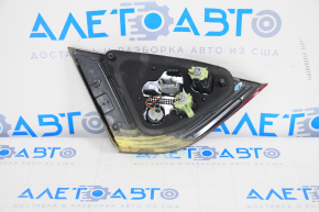 Inner light trunk lid right Chrysler 200 15-17 for polishing