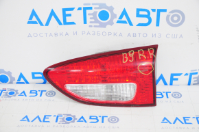 Inner light trunk lid right Subaru b9 Tribeca for polishing