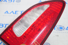 Inner light trunk lid right Subaru b9 Tribeca for polishing