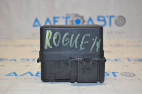 Relay box housing under the right fender Nissan Rogue 14-20