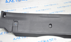 The trunk opening trim for Lexus ES300h ES350 13-18 is sawed off and worn