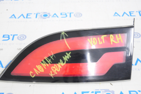 Inner light trunk lid right Chevrolet Volt 11-15 broken mount, needs polishing
