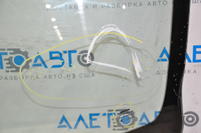 Windshield Nissan Leaf 11-17 sand, bumps, air on the edge