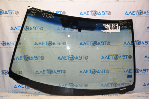Windshield Toyota Avalon 05-12 under camera, sand, bumps, air on edge, scratches