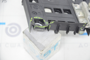 Positive battery terminal Jeep Renegade 15 - without cover, fractures