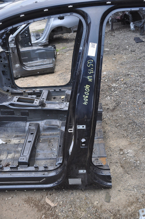 Body pillar central left Audi Q5 8R 09-17 on the body