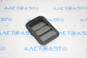 Left ventilation shield Toyota Prius V 12-17 broken fastening